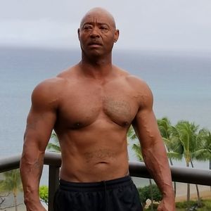 Meet your Posher, Earnest